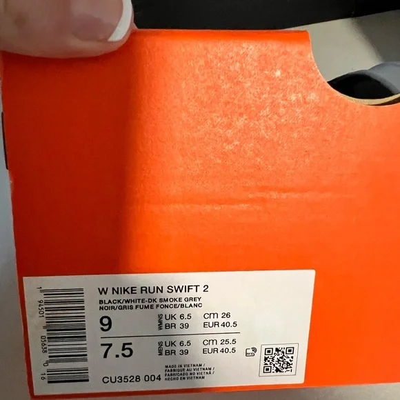 Nike Run Swift Running Shoes - Picture 2 of 5